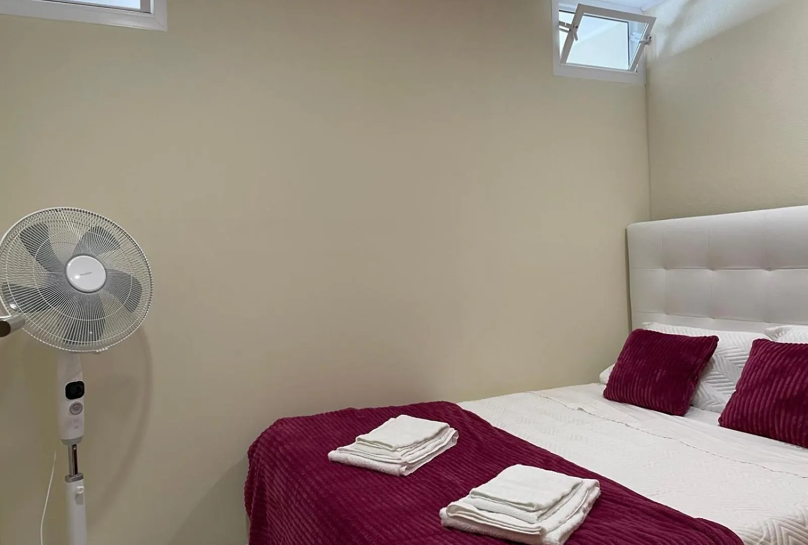 T2 With Pool, 300M From The Beach Apartment Portimao Portugal