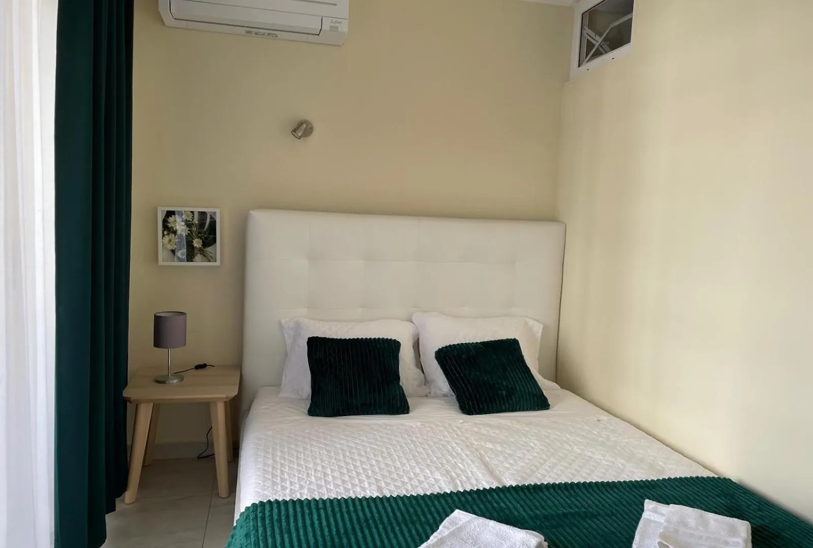 T2 With Pool, 300M From The Beach Apartment Portimao
