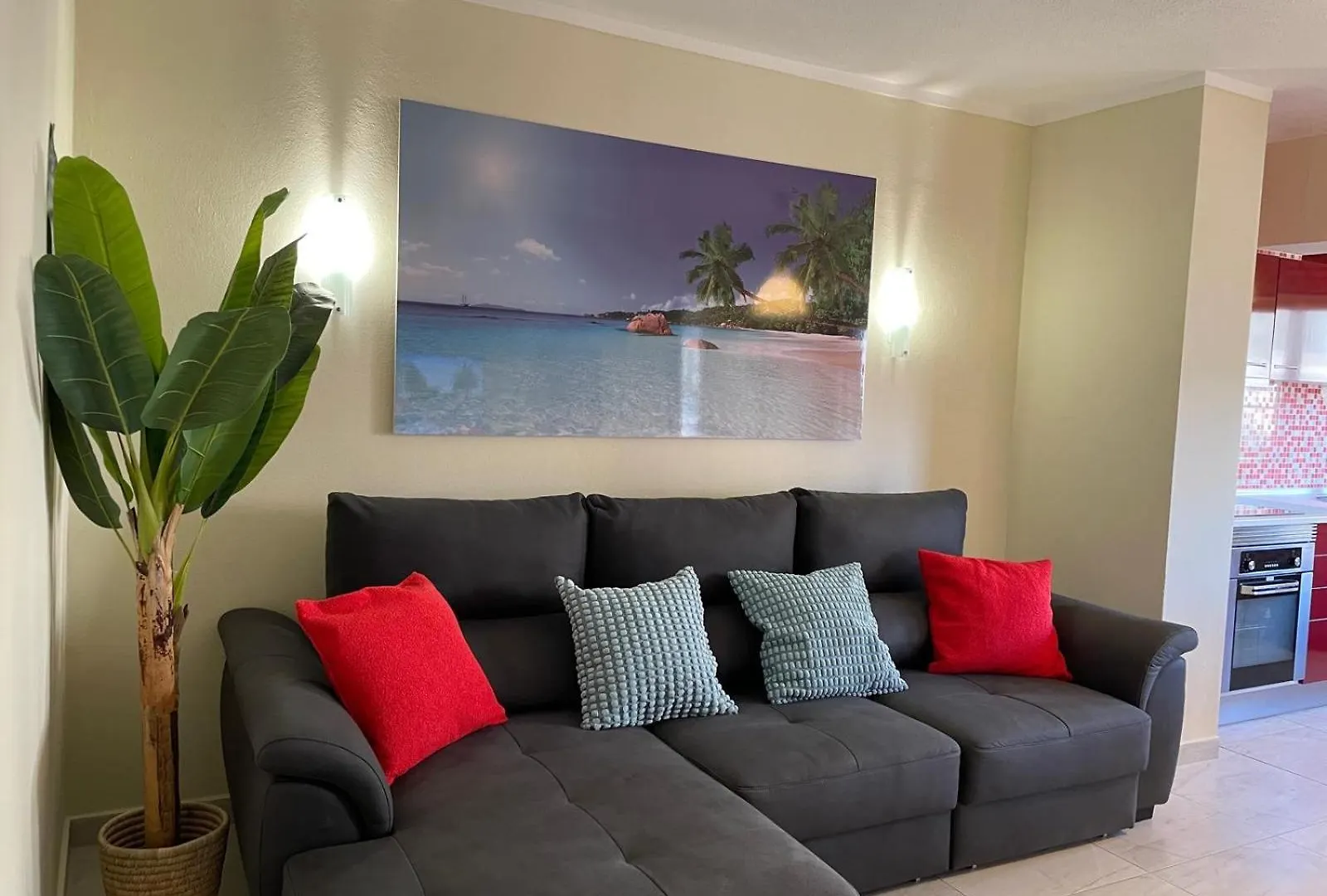 T2 With Pool, 300M From The Beach Apartment Portimao