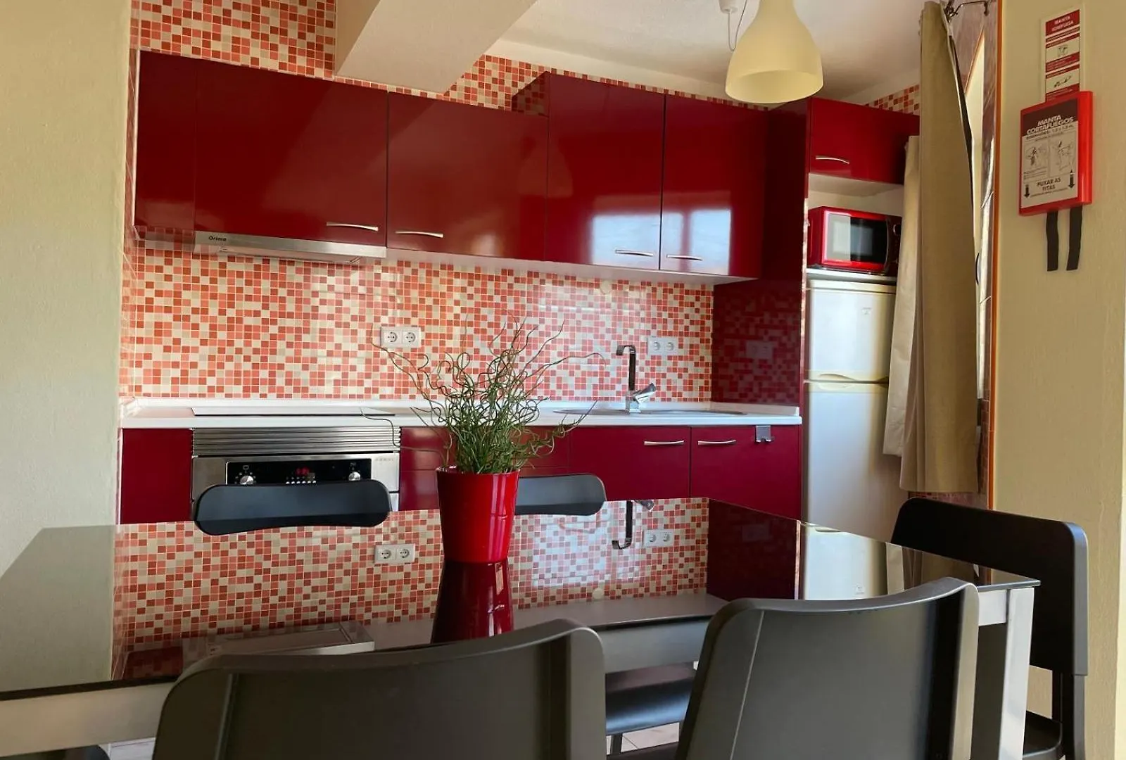 T2 With Pool, 300M From The Beach Apartment Portimao